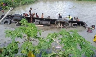 ঝালকাঠিতে সড়ক দুর্ঘটনার কারণ খুঁজতে তদন্ত কমিটি