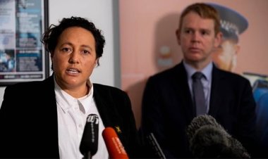 সড়ক দুর্ঘটনার দায়ে পদত্যাগ করলেন নিউজিল্যান্ডের আইনমন্ত্রী