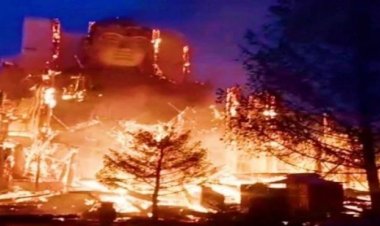     চীনে আগুনে পুড়ল প্রাচীন বৌদ্ধমন্দির 