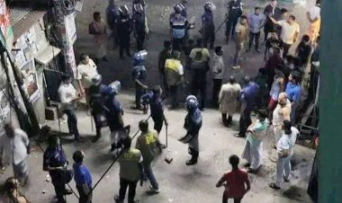 পায়ে পা দেওয়া নিয়ে সংঘর্ষে ২৫ জন আহত, ৪০ বাড়িঘর ভাঙচুর