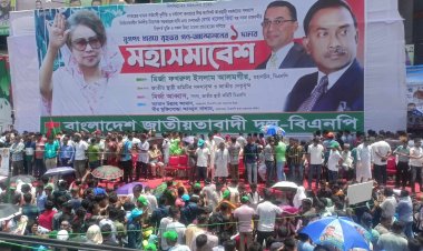 নয়াপল্টনে চলছে বিএনপির মহাসমাবেশ