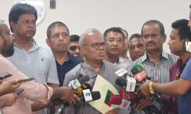 সরকার নিজেরা জ্বালাও-পোড়াও করে বিএনপির ওপর দায় চাপাচ্ছে: রিজভী