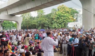 জাতীয়করণ দাবি: টানা ২০ দিন ধরে আন্দোলনে শিক্ষকরা