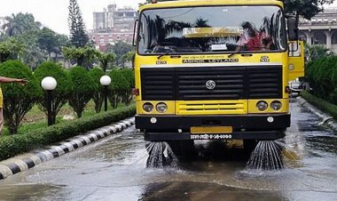 বাবার সঙ্গে কাজ করার সময় গাড়ির চাকায় পিষ্ট ছেলে