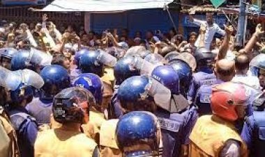 সুনামগঞ্জে পুলিশের বেরিক্যাড ভেঙে বিএনপির বিক্ষোভ মিছিল