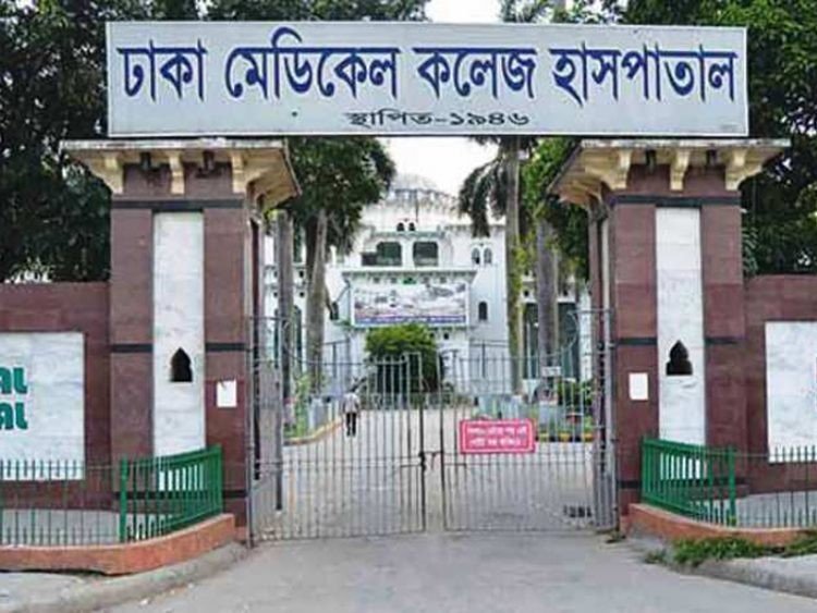 বিমানবন্দর এলাকায় বাসের চাপায় ২ নারী নিহত