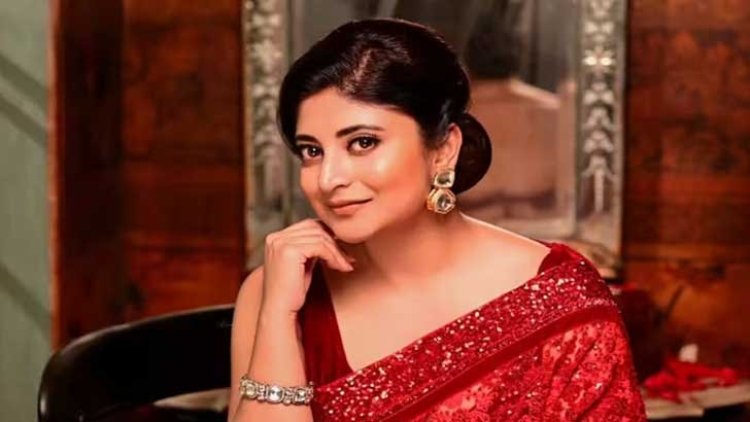 ঈদের শুভেচ্ছা জানিয়ে বিপাকে অভিনেত্রী