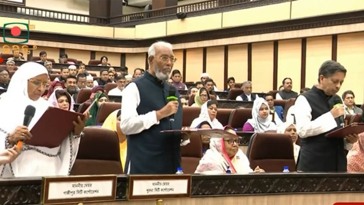 তিন সিটির মেয়রকে শপথ পাঠ করালেন প্রধানমন্ত্রী
