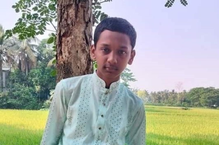 ফুটবলে কিক মারায়, সপ্তম শ্রেণির ছাত্রকে পিটিয়ে হত্যা
