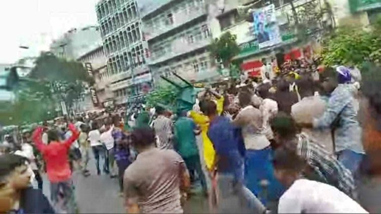 আওয়ামী লীগের সমাবেশে দুই পক্ষের মারামারি