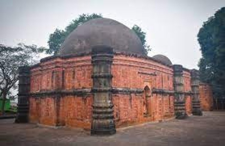 ইসলামী স্থাপত্যের ঐতিহাসিক নিদর্শন ঘোড়াঘাটের সুরা মসজিদ