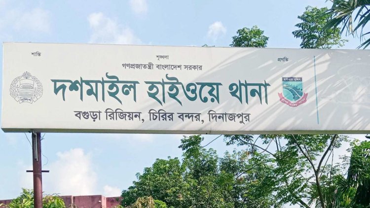 মাইক্রোবাসের ধাক্কায় প্রাণ গেল সেনা সদস্যের