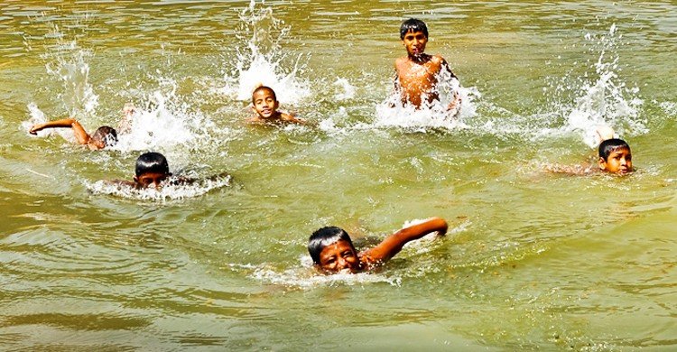 শিক্ষাপ্রতিষ্ঠানে সাঁতার শেখা কাগজে আছে বাস্তবায়ন নেই
