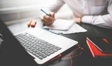  বেতনের খাতায় স্ত্রীর নাম ঢুকিয়ে অফিসের ৫ কোটি টাকা আত্মসাৎ