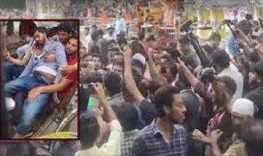  ঢাবিতে নুরদের ওপর ছাত্রলীগের হামলা
