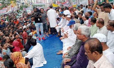 নয়াপল্টনে চলছে বিএনপির প্রতিবাদ সমাবেশ