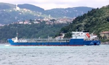 রাশিয়ার জাহাজে আরও হামলার হুমকি ইউক্রেনের