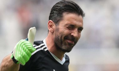  অবসর সিদ্ধান্তের পর ইতালি দলে বুফন!