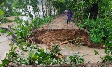 ফেনীতে মুহুরী নদীর বাঁধে ভাঙন, ৬ গ্রাম প্লাবিত