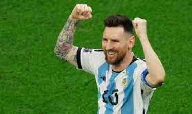  চার ম্যাচেই রেকর্ডবুকে মেসি 