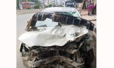  বেপরোয়া প্রাইভেটকারের ধাক্কায় প্রাণ গেল রিকশা আরোহীর