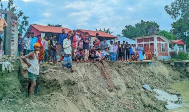 ভাঙনে দিশেহারা নদীপাড়ের মানুষ