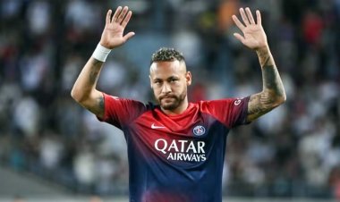 আল হিলালের সঙ্গে ২ বছরের চুক্তি নেইমারের