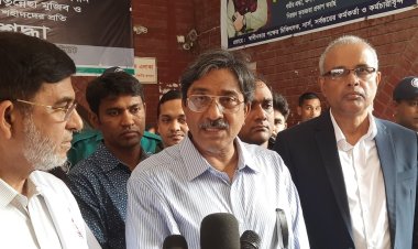 ‘মুমূর্ষু রোগীদের কেনাবেচা হয়, টাকা-পয়সার লেনদেন হয়’  