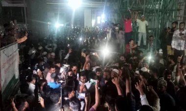 সাঈদীর মৃত্যুতে শোকার্ত হাজার হাজার নেতাকর্মীর ঢল