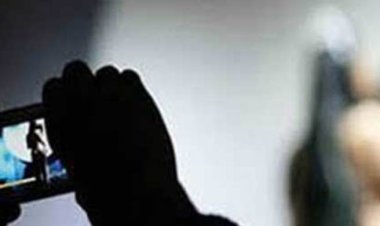 ফেসবুকে নগ্ন ছবি ছেড়ে দেয়ায় স্ত্রীর আত্মহত্যা