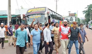  দুদিন পর ঢাকা-চাঁদপুর রুটে বাস চলাচল শুরু