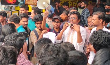  দাবি না মানলে রোববার গণঅনশন করবেন ৭ কলেজ শিক্ষার্থীরা