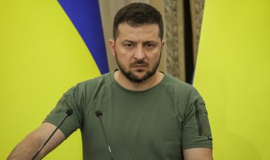 চেরনিহিভে রুশ ক্ষেপণাস্ত্র হামলায় ৭ জন নিহত কঠোর প্রতিশোধ নেওয়ার হুমকি জেলেনস্কির