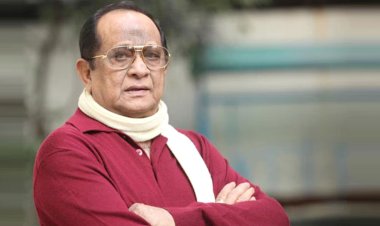 নায়করাজের চলে যাওয়ার দিন আজ