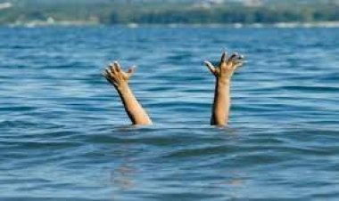  পুকুরে গোসল করতে নেমে প্রাণ গেল দুই শিশুর