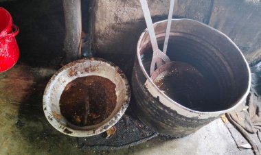  নওগাঁয় অস্বাস্থ্যকর পরিবেশে খাবার তৈরি, ৪ প্রতিষ্ঠানকে জরিমানা