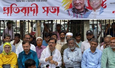 ক্ষমতা হারিয়ে যাওয়ার ভয়ে সরকার উলটা-পালটা বকছে : মান্না