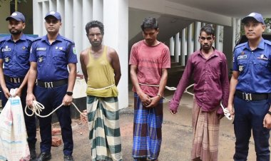  মৌলভীবাজারে অস্ত্রসহ তিন ডাকাত গ্রেপ্তার