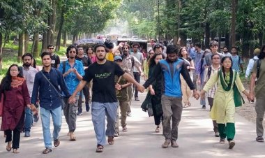 খাদিজার মুক্তির দাবিতে জাবিতে বিক্ষোভ মিছিল