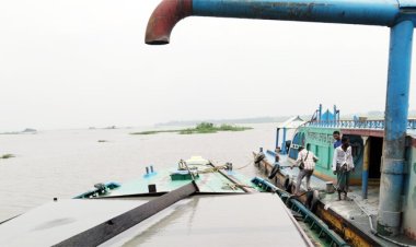 তিতাসে বালু উত্তোলন: ড্রেজার-বাল্কহেড জব্দ, দুই জনের কারাদণ্ড