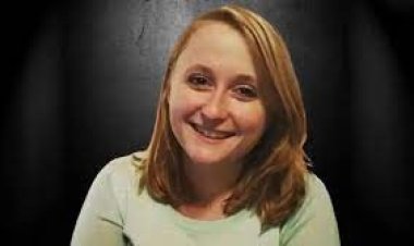 ছাত্রের সঙ্গে যৌন সম্পর্ক স্থাপনকারী শিক্ষিকার রগরগে বার্তা প্রকাশ্যে