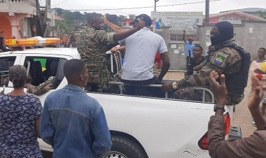  ৫৬ বছর ধরে এক পরিবারের হাতে দেশ, সেনাদের উৎখাত, গ্যাবনে উল্লাস