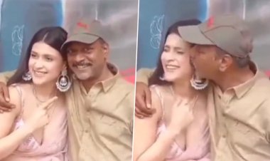 নায়িকার গালে চুমু খেয়ে বিতর্কে পরিচালক