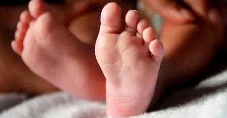 লেকের পাশে পড়ে ছিল নবজাতকের মরদেহ