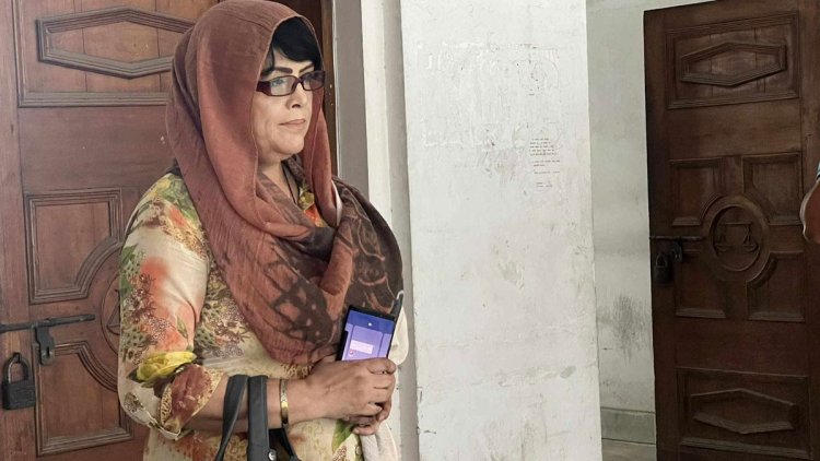 নায়ক মান্নার মৃত্যু : দ্রুত বিচার চাইতে হাইকোর্টে তার স্ত্রী
