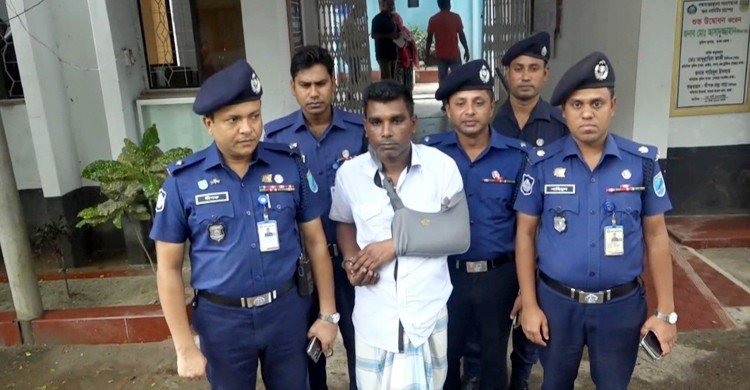 সাভারে পুলিশ পরিচয়ে চাঁদাবাজি, আটক ১