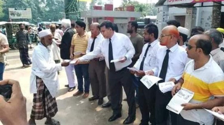 বেগম খালেদা জিয়ার মুক্তি ও চিকিৎসার দাবিতে জামালপুরে বিএনপির লিফলেট বিতরন