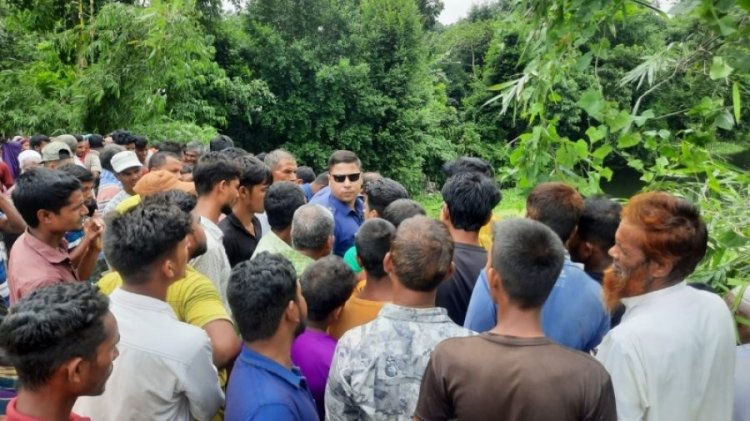 রৌমারীতে খালে ভাসছিল লাশ