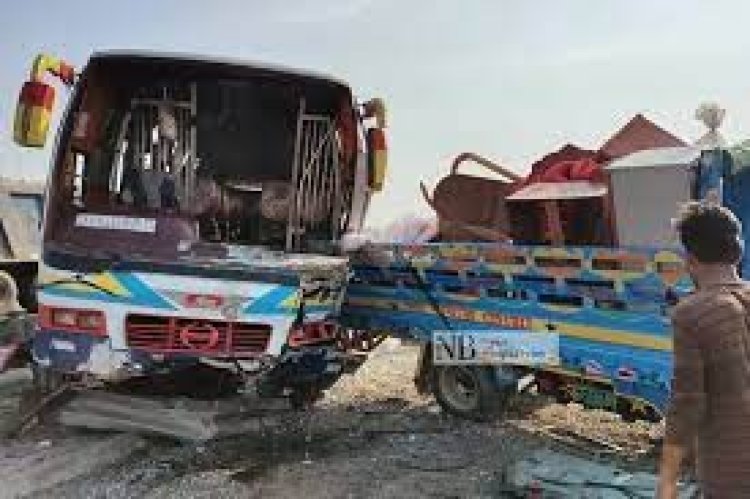 আমিরাতে সড়ক দুর্ঘটনায় ৫ জনের প্রাণহানি