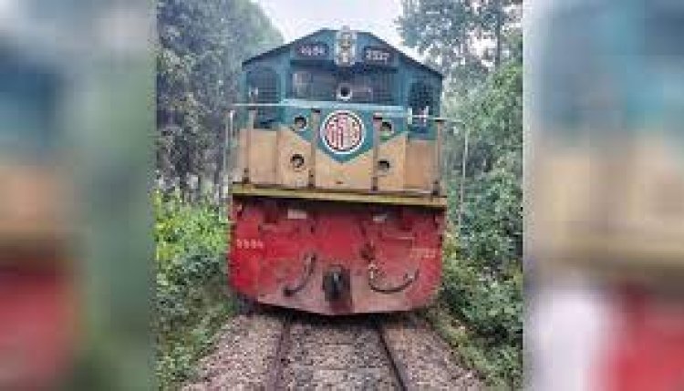 ৬ ঘণ্টা পর খুলনা রুটে রেল চলাচল স্বাভাবিক